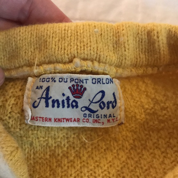 Vintage cropped top in mustard - Picture 3 of 5